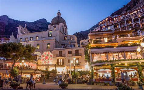 amalfi shops.